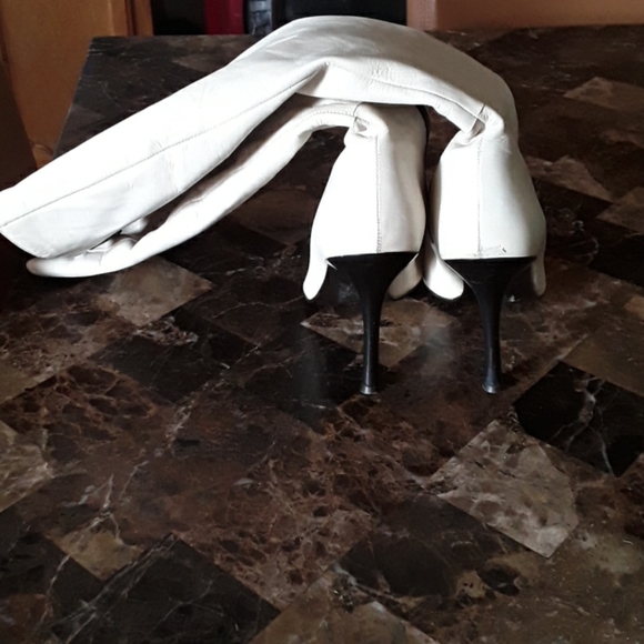 Leather long boots - Picture 3 of 3